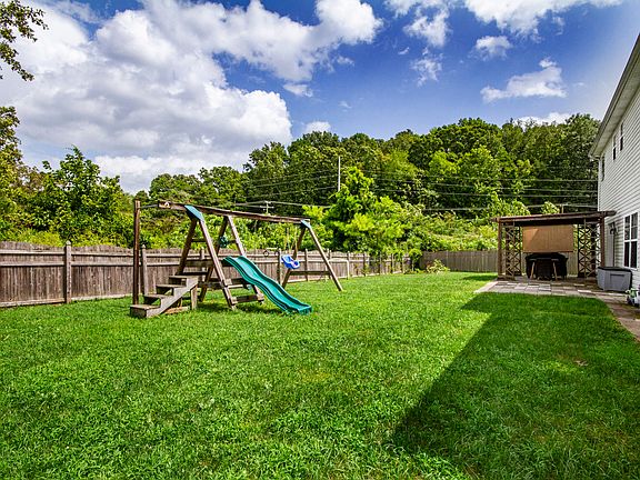 2nd image of 1628 Wolverine Ln