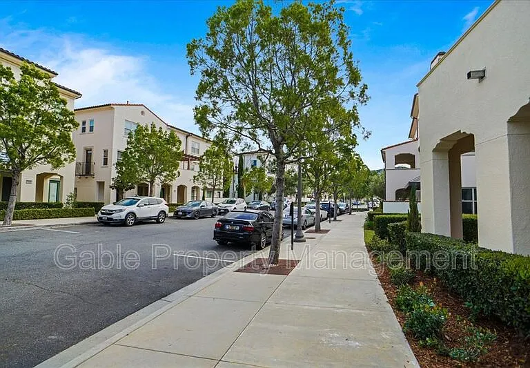 26261 Prima Way #COMML STUDIO — Photo 5