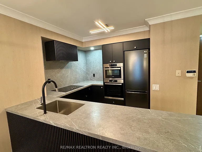 388 Bloor St E #1107 — Photo 6