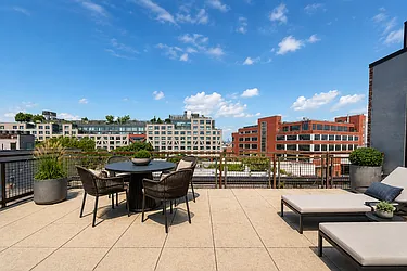 82 Jefferson Street, #4L