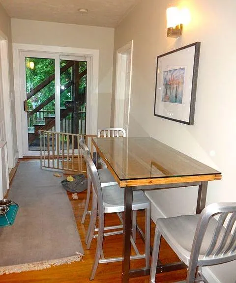 216 W 9th St #1 — Photo 7