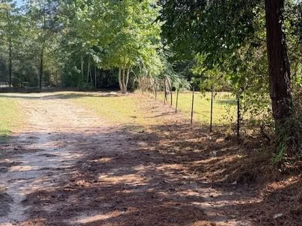 1705 Spring Ridge Rd, Coldspring, TX 77331