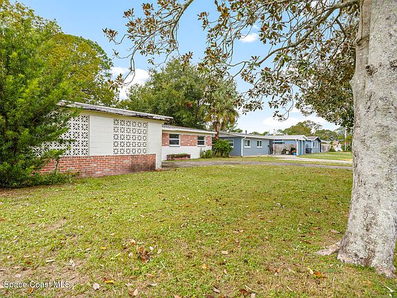 2nd image of 4840 Key Largo Dr W