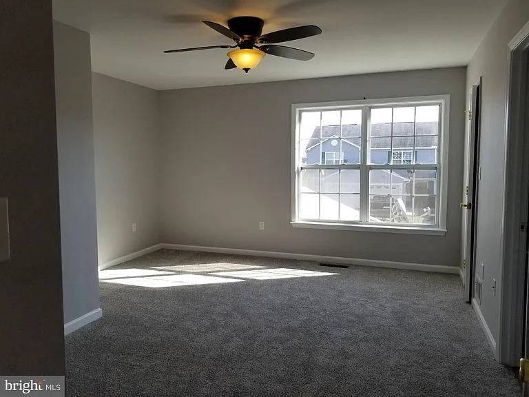 10 Sophie Ln — Photo 11
