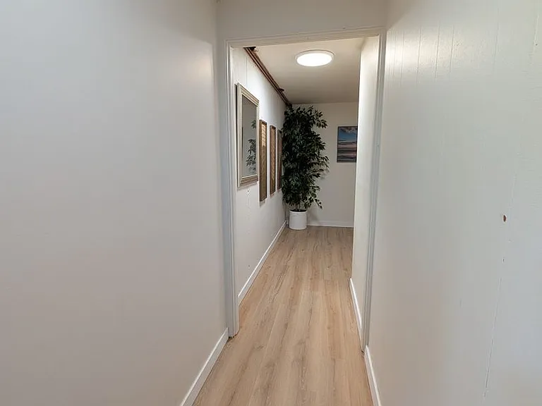 1023 & 1025 E Coeur D Alene Ave — Photo 19