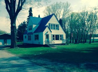 W5540 Lake Dr, Shawano, WI 54166