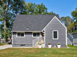 6109 Winona Ave, Des Moines, IA 50312