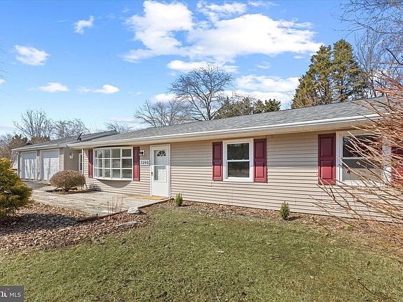 3rd image of 7390 Patrick Rd