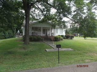 122 5th Ave NW, Magee, MS 39111