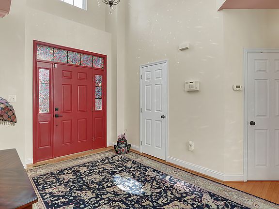 2nd image of 9956 Cliffton Dr