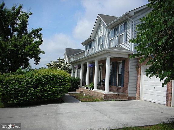 3rd image of 124 Driftwood Dr
