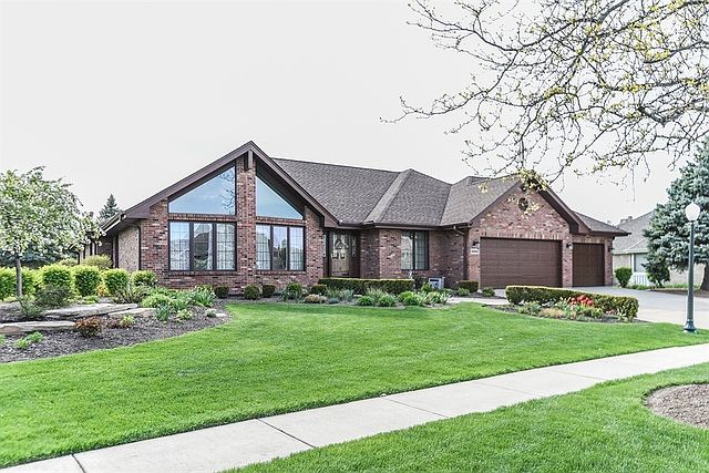 1st image of 16862 Deer Path Dr