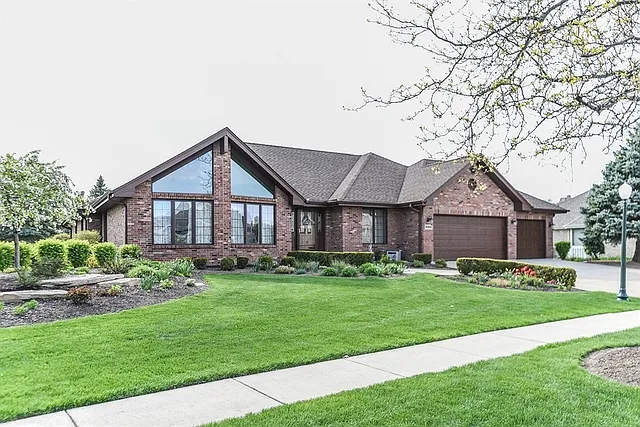 16862 Deer Path Dr photo 1