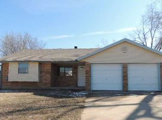 1644 NE 6th Ter, Moore, OK 73160