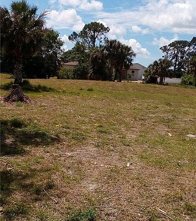 3rd image of 15350 Sam Snead Ln