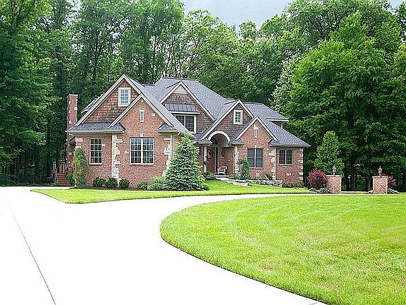 2nd image of 613 Mystic Woods Dr