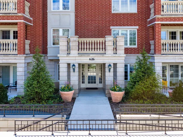 626 Homewood Ave APT 405, Highland Park, IL 60035