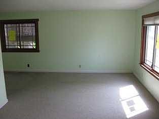 2nd image of 610 Sotano Dr