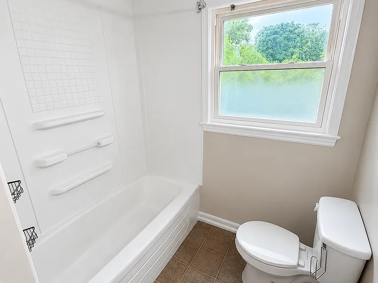 1102 Forest Park Blvd NW — Photo 9