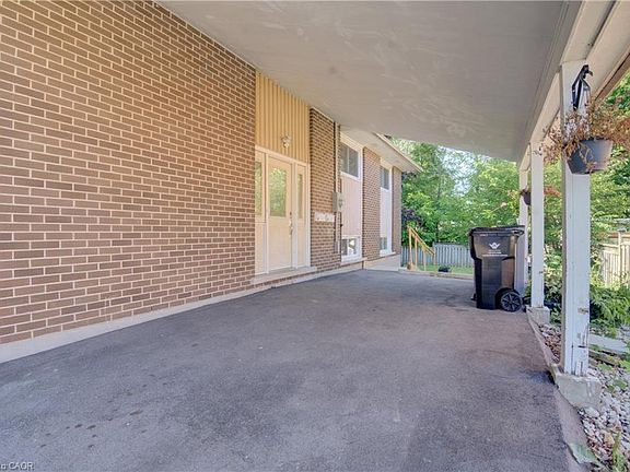 3rd image of 259 Village Rd