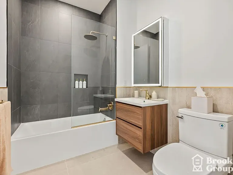 556 Baltic St #905 — Photo 12