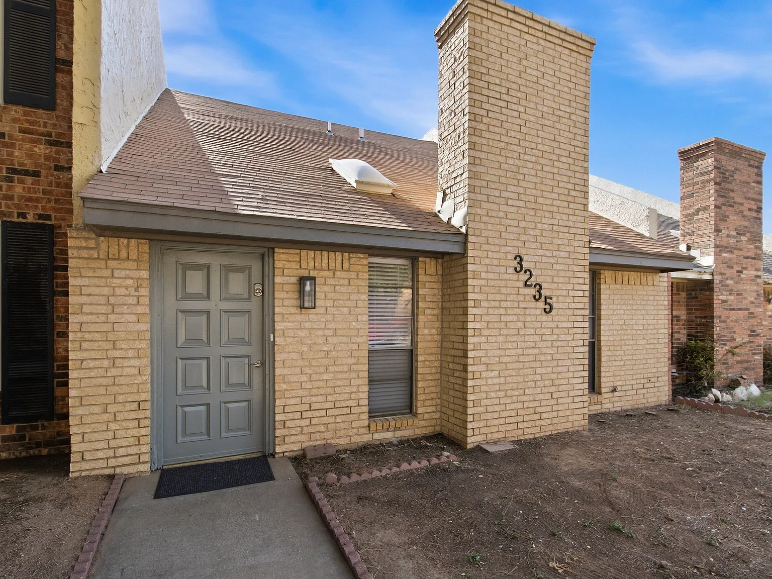 3 bed, 1700 sqft, $2,450 — Photo 3