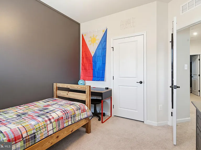 133 Limpkin Ave — Photo 24