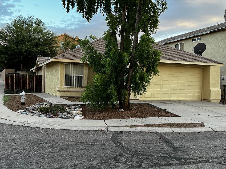 1st image of 1372 N Culpepper Ave