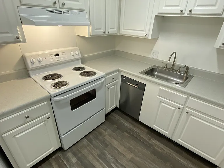 G203 Hickory Hill Ln #G203 — Photo 16