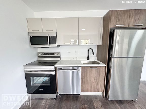 2nd image of 1551 W Hollywood Ave #Stu