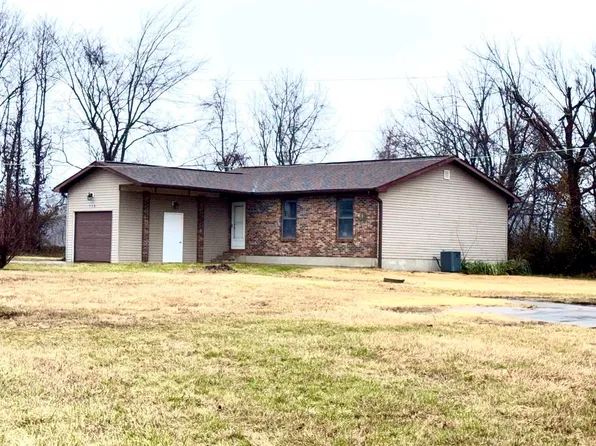 730 B St, Farmington, MO 63640