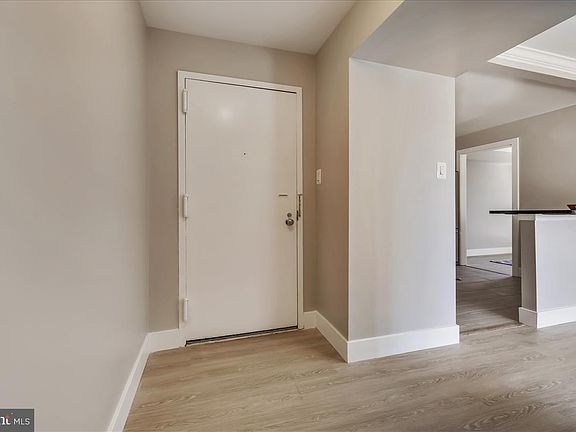 2nd image of 108 Monroe St APT 302