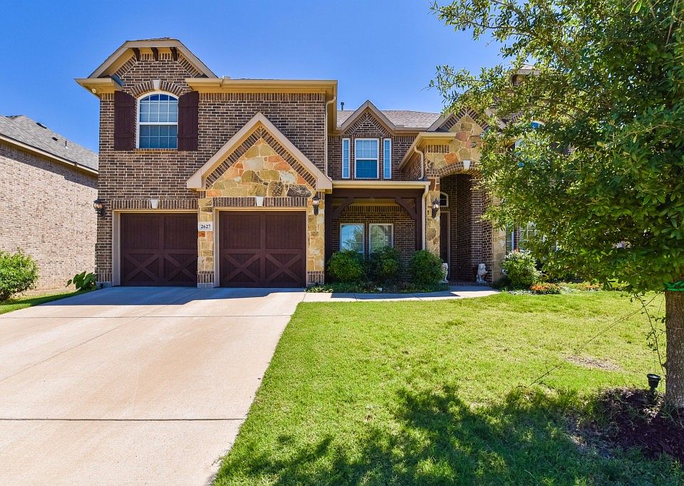 1st image of 2627 Naples Ln