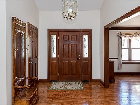 5th image of 432 Ashton Ct