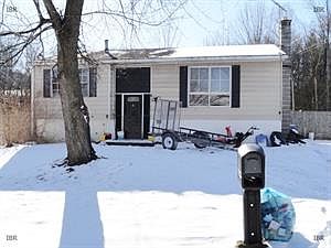 2nd image of 8 Sunnyfield Dr
