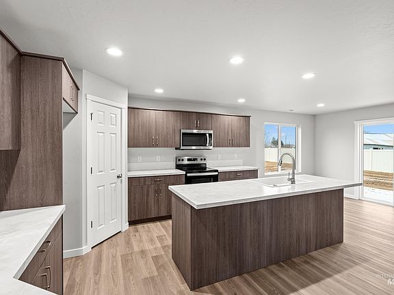 5th image of 17226 N Swan Springs Pl