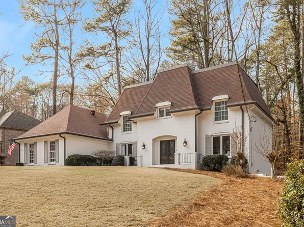 8120 Tynecastle Dr, Sandy Springs, GA 30350