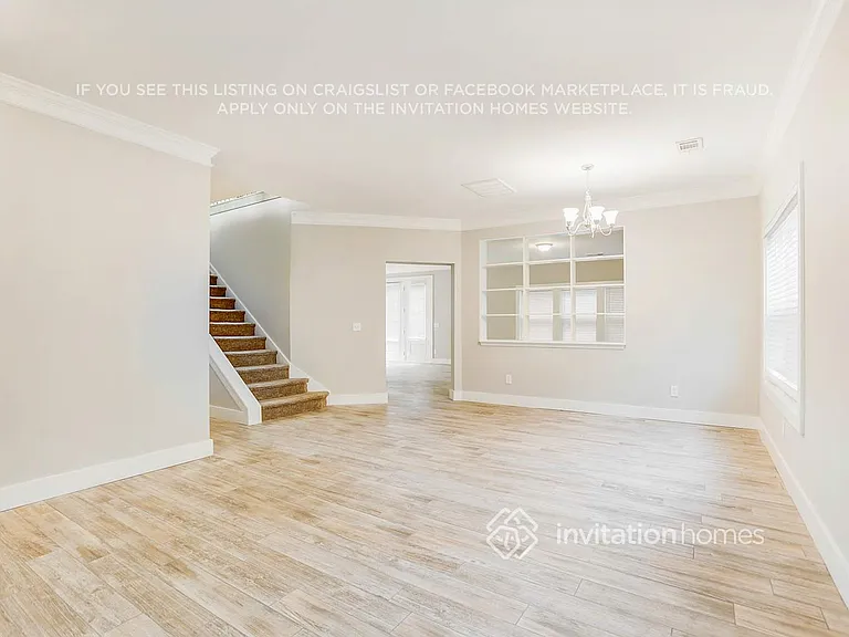 2771 Groovers Lake Point — Photo 2
