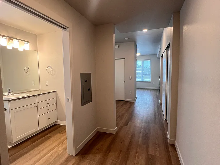 Allegro Pointe Apartments — Photo 16