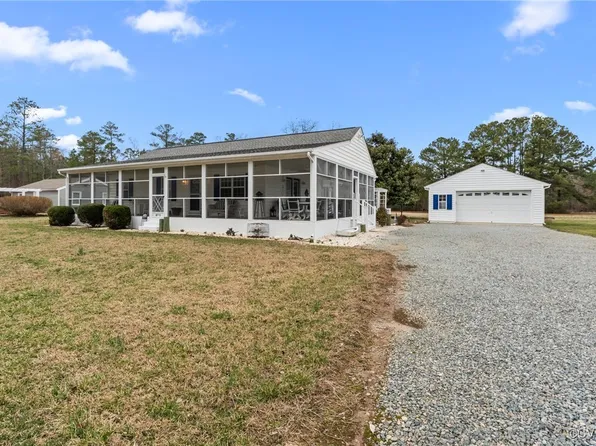 1029 Boaters Way, Dunnsville, VA 22454
