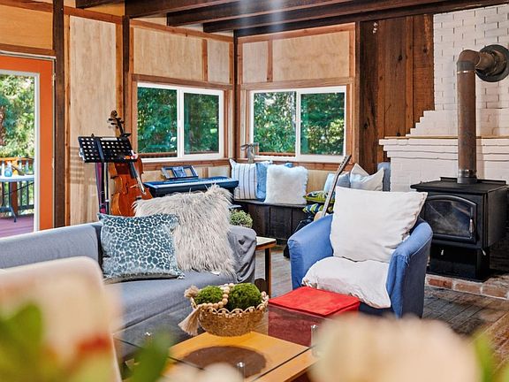 3rd image of 191 High St