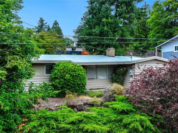 2836 SW 111th Place, Seattle, WA 98146