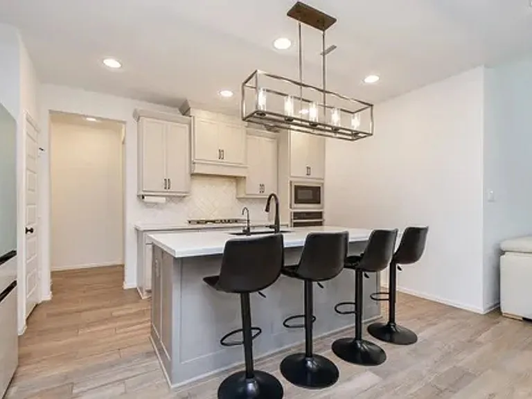 10423 Mira Terace Trl — Photo 15