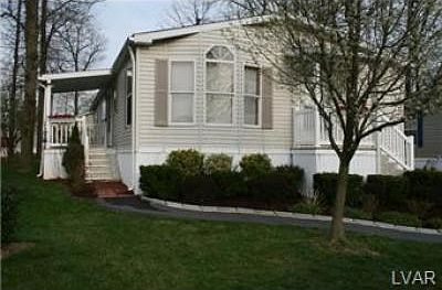1st image of 14 Woodsbluff Ct N
