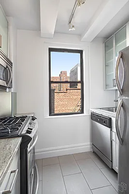 Rented by Halstead Real Estate | media 3