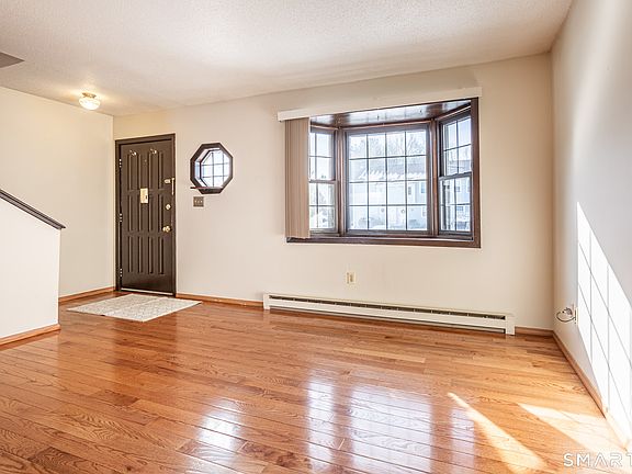 3rd image of 1 Abbott Road #40