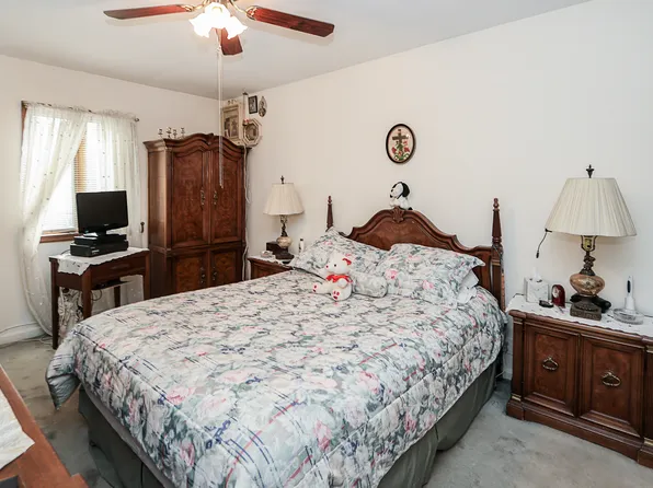 20-37 37th Street image 15 of 24