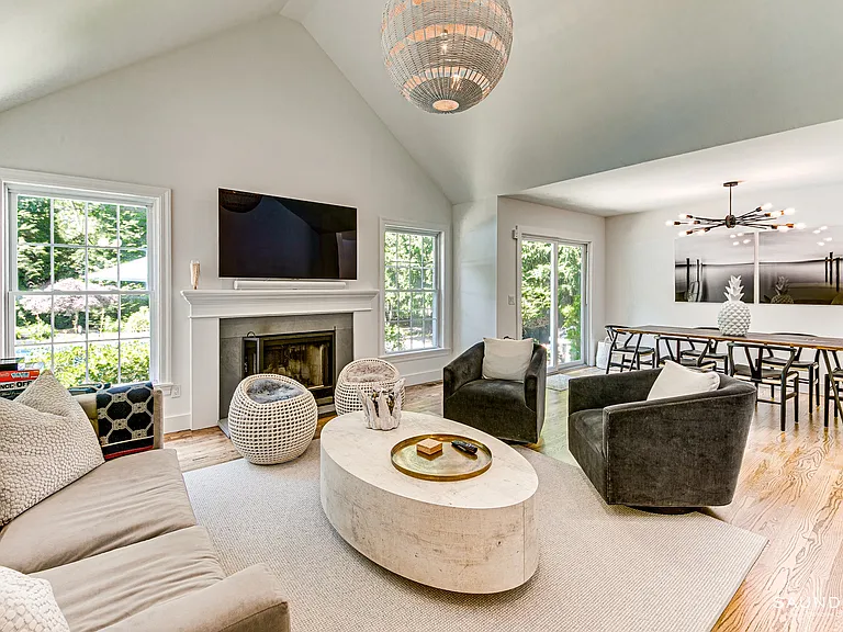 12 Underwood Dr — Photo 10