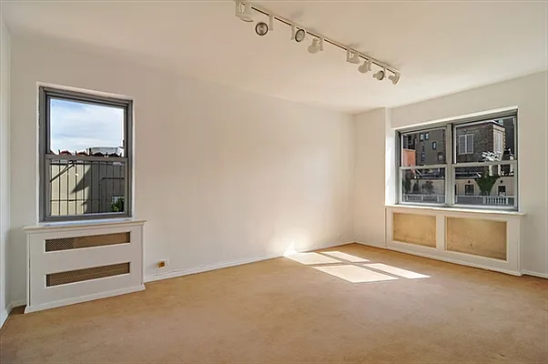 Sold by Citi Habitats | media 6