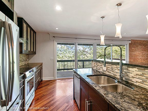 5th image of 5605 Lakeside Dr APT 3F